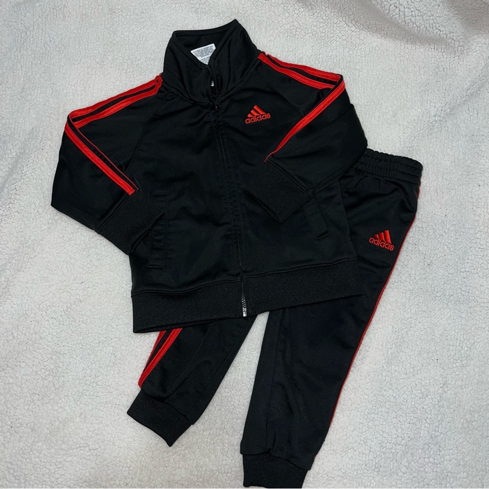 Adidas 2 piece set boys size 18 months